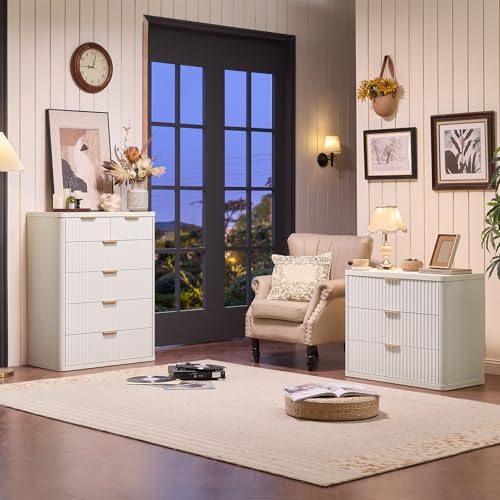 31.5" Wide Fluted Nightstand